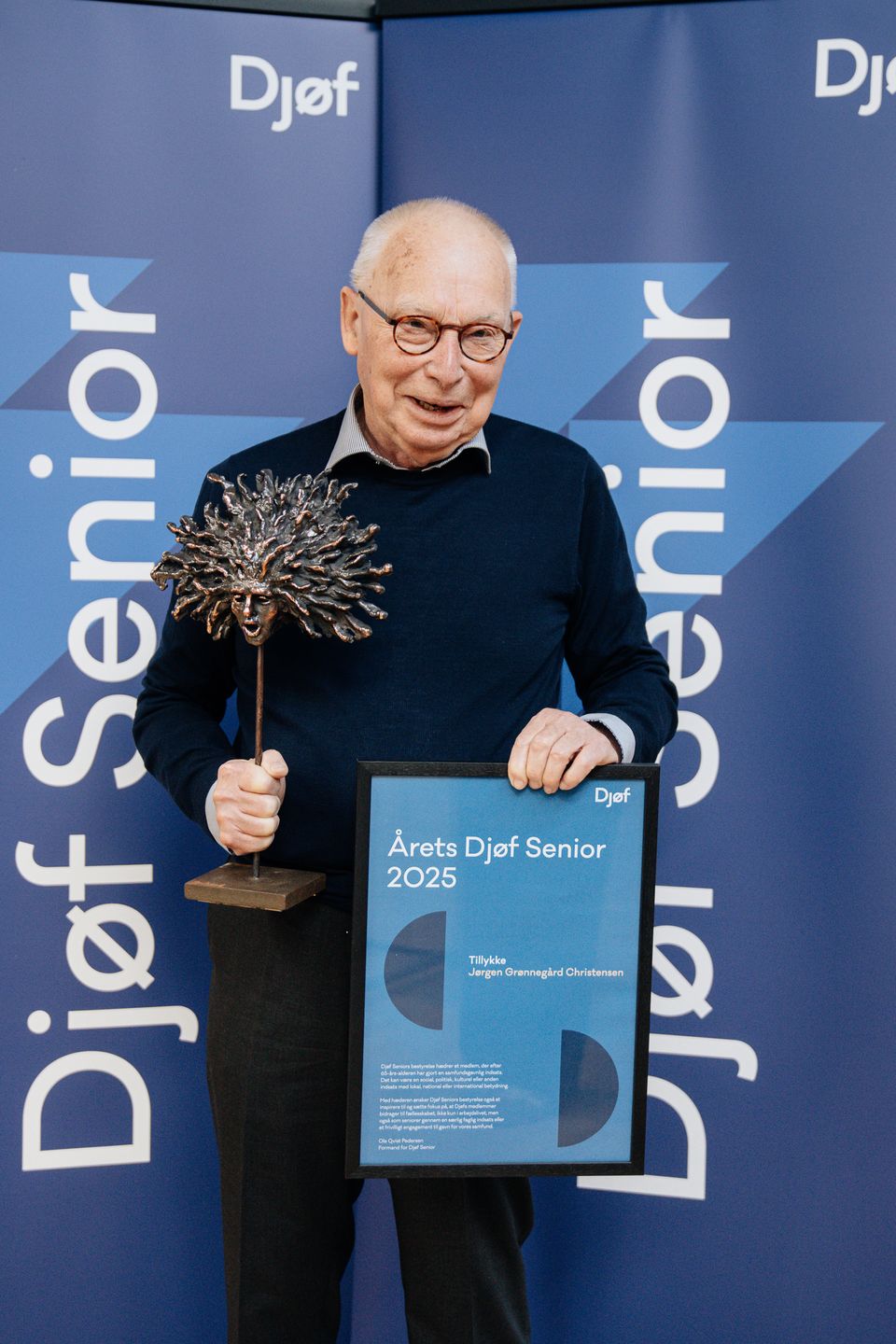 man, smile, glasses, prize, colours