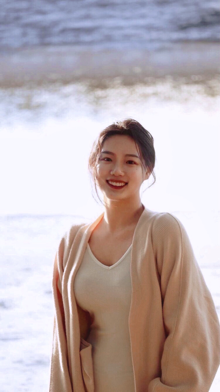 An image containing person, clothing, Face, outdoors